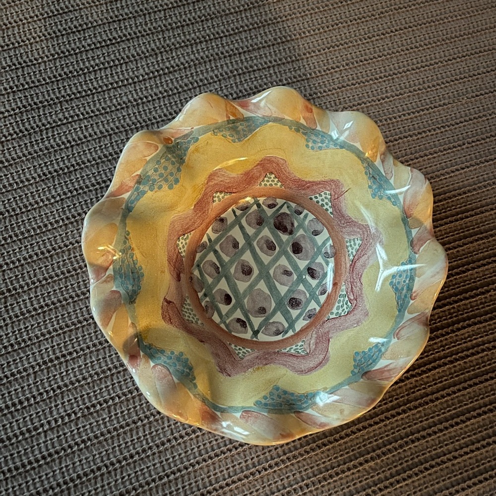 Mackenzie Childs Keukenhof Taylor Fluted Bowl - Picture 10 of 13